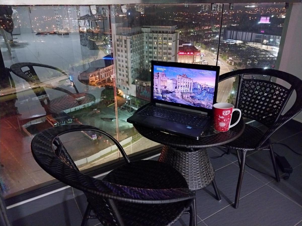 Luxe Suites At Skyloft Johor Bahru Eksteriør bilde