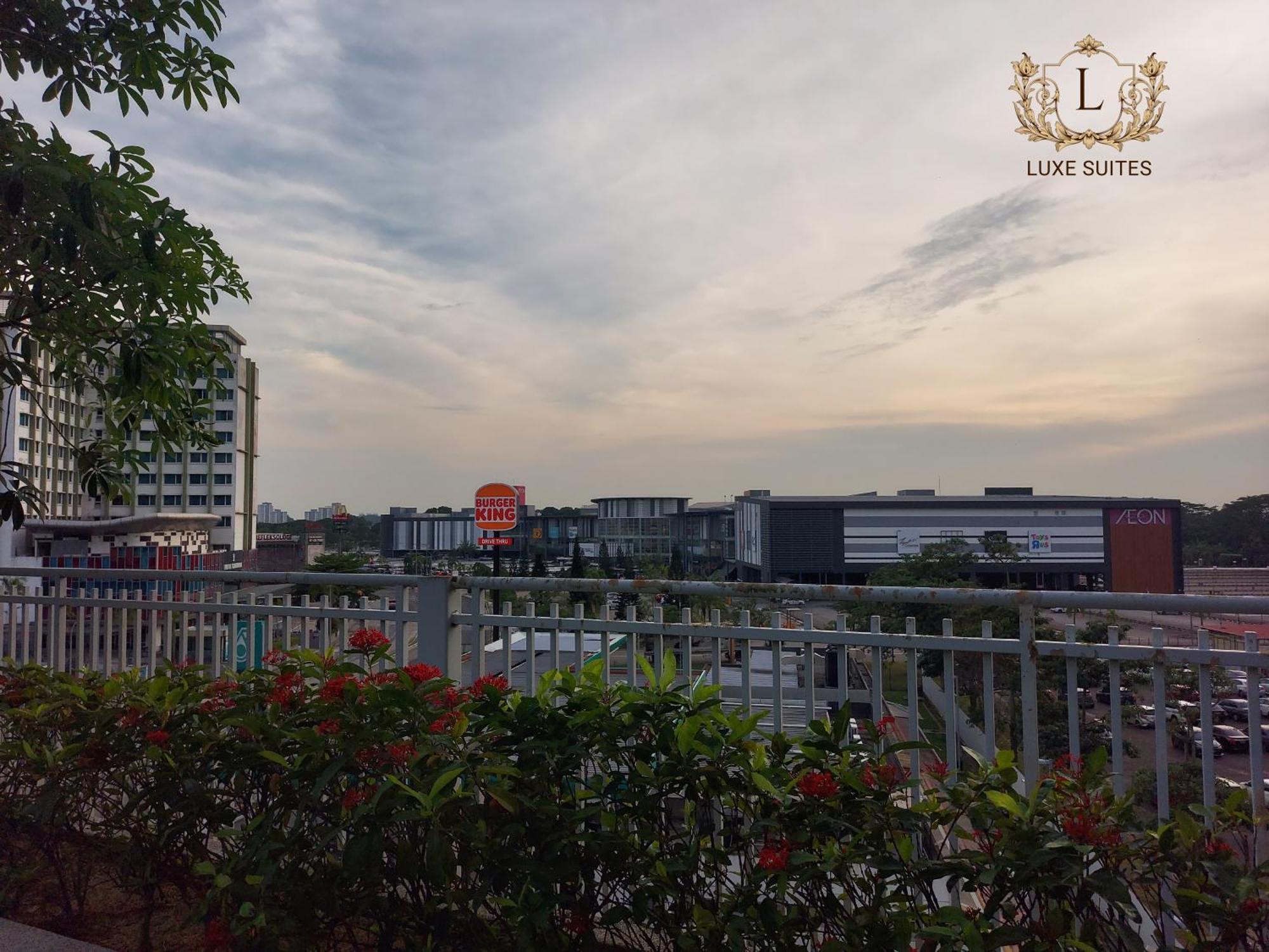 Luxe Suites At Skyloft Johor Bahru Eksteriør bilde